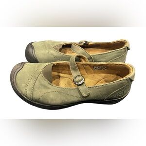 Keen Size 7 M Mary Janes